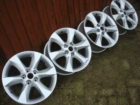 17'' inch Originele Nissan Velgen Steek 5x114,3 - 2