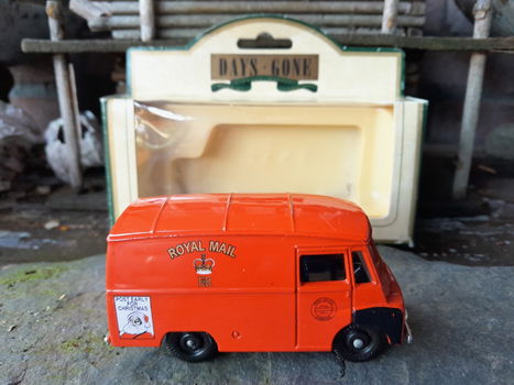 Morris LD 150 Royal Mail van - 4