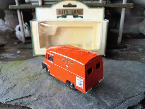 Morris LD 150 Royal Mail van - 6