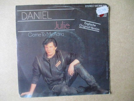 s1628 daniel - julie - 0