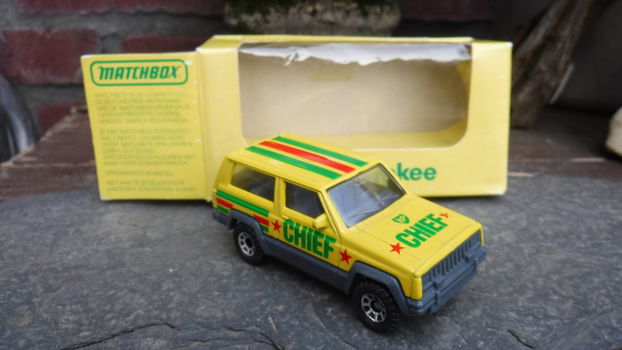 Matchbox BP Cherokee jeep - 4