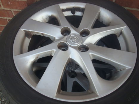 16”inch Toyota Yaris lichtmetalen velgen met Banden 4x100 - 7