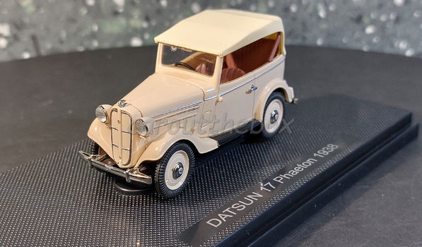 Datsun 17 Phaeton 1:43 Ebbro 036 - 1