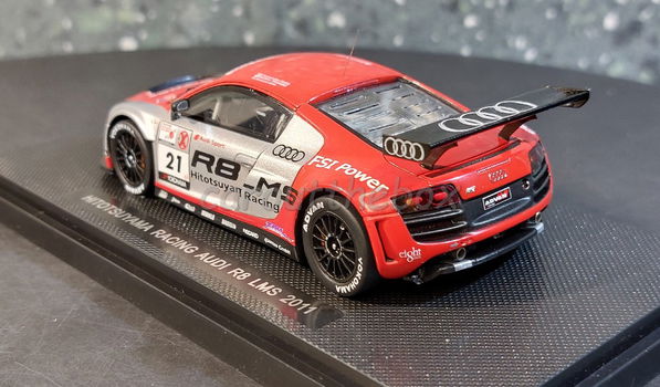 Hitotsuyama Racing Audi R8 LMS 2011 1:43 Ebbro 038 - 2