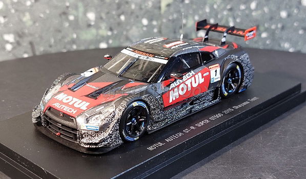 MOTUL Autech GT-R super GT500 2015 Okayama Test 1:43 Ebbro 040 - 1