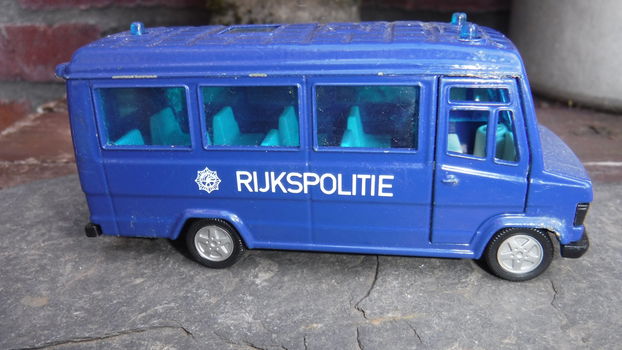 Siku 1921 nl rijkspolitie bus - 0