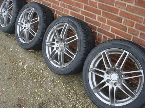 17''inch RS4 Antraciet Velgen en Banden Steek 5x112 - 2