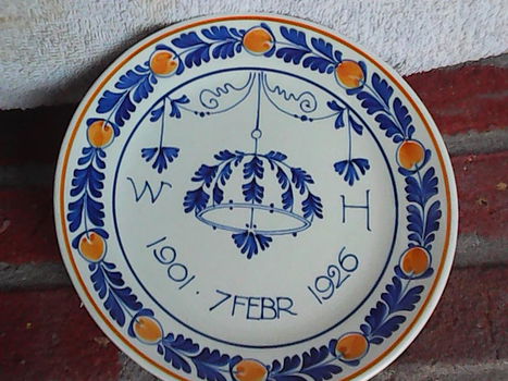 Wandbord Delft. 18 cm. Zilveren huwelijk van W H - 1