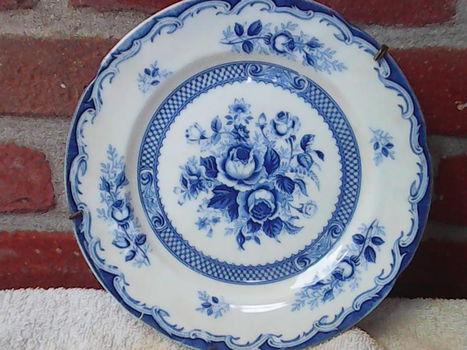 Mooi Japans bord merk Blue Rose rozenmotief blauw/wit fine Chine porselein diameter 19,5cm - 1