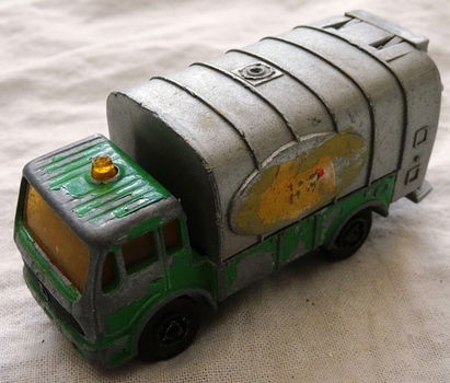 Modelauto, Majorette, Schaal 1:100, No.218 - Mercedes-Benz NG Garbage Truck - Green, 1982-1984.(1) - 0