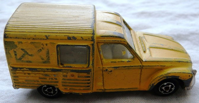 Modelauto, Majorette, Schaal 1:60, No.235 - Citroën Acadiane - Yellow, 1983-1985.(Nr.1) - 5