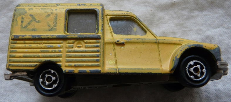 Modelauto, Majorette, Schaal 1:60, No.235 - Citroën Acadiane - Yellow, 1983-1985.(Nr.1) - 6