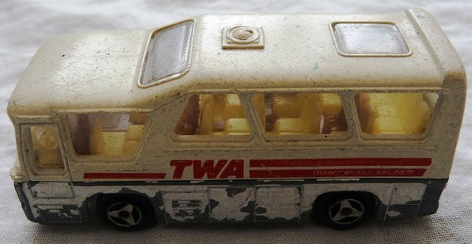 Modelauto, Majorette, Schaal 1:87, No.262 - Minibus - White, 1984-1985.(Nr.1) - 3