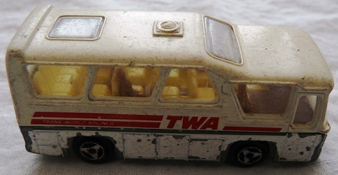 Modelauto, Majorette, Schaal 1:87, No.262 - Minibus - White, 1984-1985.(Nr.1) - 5