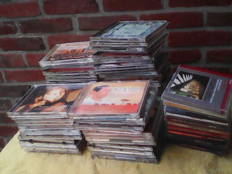 Minstens 68 cd's. van alles wat. - 0