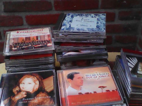 Minstens 68 cd's. van alles wat. - 2