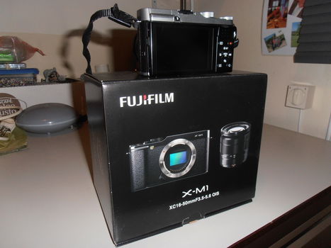 Fuji X-M1 digitale camera complete set - 1