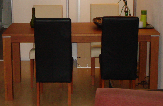 Tafel met 4 stoelen - 1