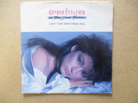 s1914 gloria estefan - cant stay away from you - 0