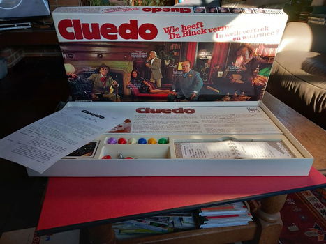 Cluedo , moordmysteriespel - is een bordspel Cluedo , moordmysteriespel - 0