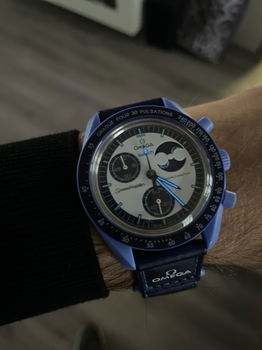 Omega x Swatch - Moonswatch Mission To The Super Blue Moonphase - 3