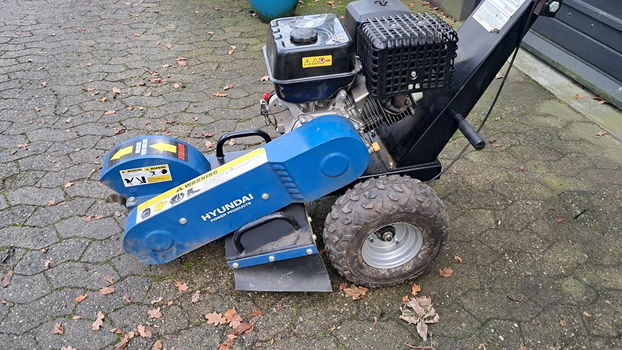 Tuin gereedschappen e/o machines ..... nodig ..... doe het zelver - 1