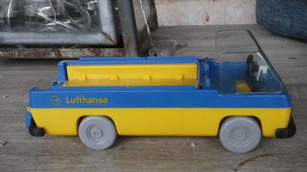 Playmobil Retro Lufthansa bus A - 4