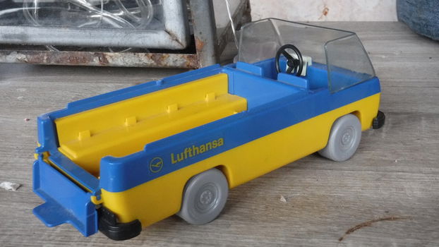 Playmobil Retro Lufthansa bus A - 5