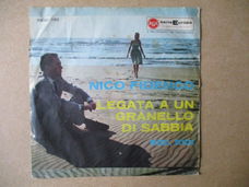 s2053 nico fidenco - legata a un granello di sabbia