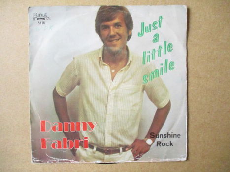 s2122 danny fabri - just a little smile - 0