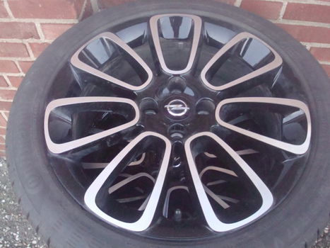 17 inch Origineel Opel Adam Black Velgenmet Banden 4x100 - 7