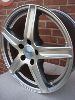 17'' Inch Dezent 5x110 7.0 J ET35 Naaf 65,1 - 3