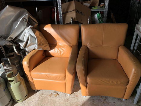 2x leren fauteuils (licht Bruin) GRATIS - 1