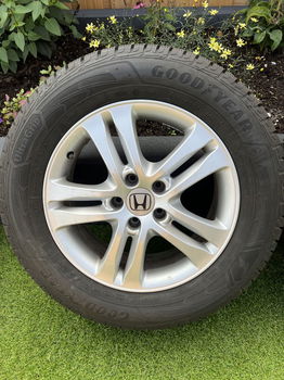 Winterbanden lichtmetalen velgen oa Honda CR-V (225/65 R17) - 0