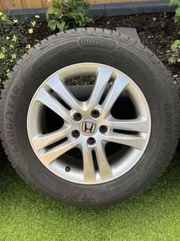 Winterbanden lichtmetalen velgen oa Honda CR-V (225/65 R17) - 1