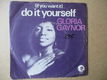 s2338 gloria gaynor - do it yourself - 0 - Thumbnail