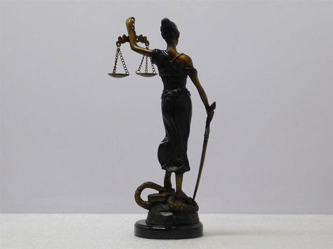 Vrouwe Justitia - 3