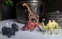 Wilde speelgoeddieren - giraffe -neushoorn - bison - kameel - wilde dieren - savanne - 0 - Thumbnail