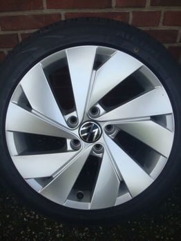 17”Inch Originele Belmont Volkswagen Nieuwe Banden all seizoen Golf 8 5x112 - 0