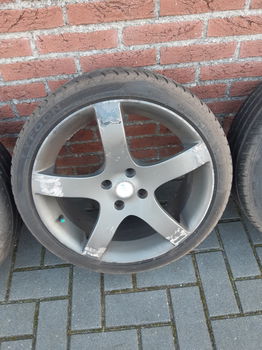 Fiat punto velgen 17 inch - 2