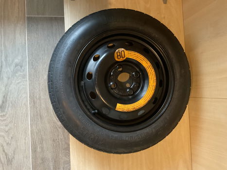 Thuiskomer reservewiel met band Pirelli 135 / 80 B14 - 0