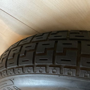 Thuiskomer reservewiel met band Pirelli 135 / 80 B14 - 4