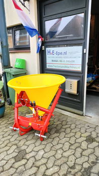 Meststoffenstrooiers ......... diverse uitvoeringen - 4