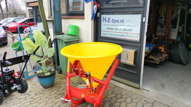 Meststoffenstrooiers ......... diverse uitvoeringen - 6