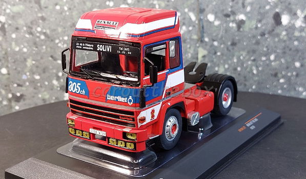 Berliet TR 305 1978 rood 1:43 Ixo V1072 - 1