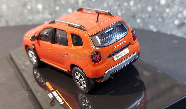 Dacia Duster II 2023 bruin 1:43 Ixo V1078 - 2