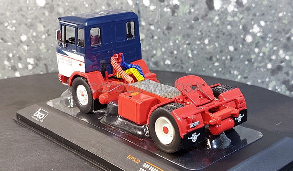 Daf 2600 1970 blauw/wit 1:43 Ixo V1083 - 2