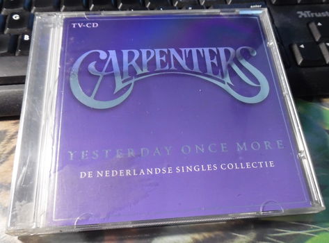 Te koop de originele CD Yesterday Once More van Carpenters. - 0