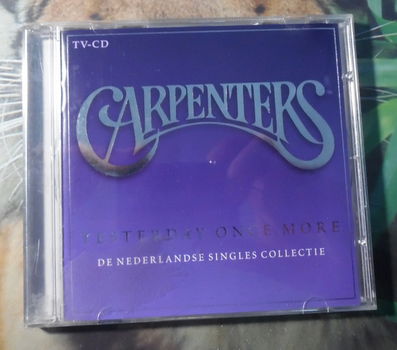 Te koop de originele CD Yesterday Once More van Carpenters. - 4