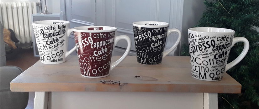 Mokken - bekers met tekst - coffee - café - zwart wit bruin - 1